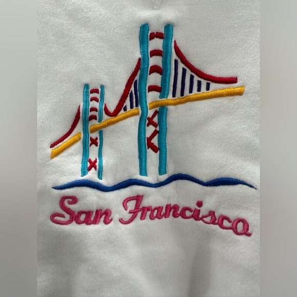 VINTAGE Embroidered San Fran Golden Gate Bridge Rainbow Sweatshirt 90s LG - Picture 3 of 13